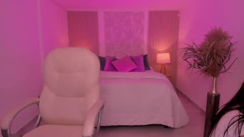  Antonella Grayy  online show from 04-02-26, 11:08