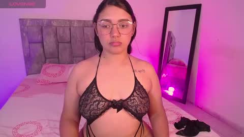 Snapshot of antonella_hot_x chatting on 11-11-25, 10:54 Antonella online show from 11-11-25, 10:54