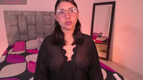 Snapshot of antonella_hot_x chatting on 11-27-25, 10:23 Antonella online show from 11-27-25, 10:23