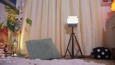 Snapshot of antonella_maitt chatting on 06-22-26, 03:25 Nell. online show from 06-22-26, 03:25