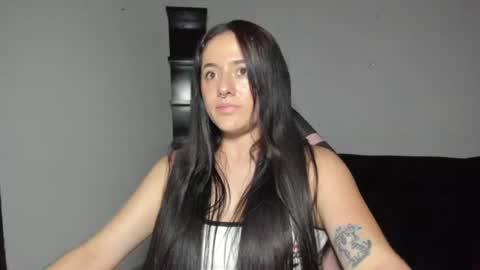 Snapshot of antonella_naughty1 chatting on 06-30-26, 08:10 antonella online show from 06-30-26, 08:10