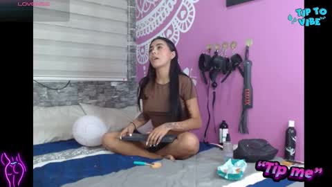 AntonellaAndNoah online show from 01-16-26, 05:11