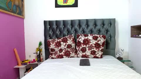 AntonellaAndNoah online show from 03-24-26, 06:29