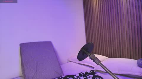 Snapshot of antonellagarcia0 chatting on 11-11-25, 03:28 Antonella online show from 11-11-25, 03:28