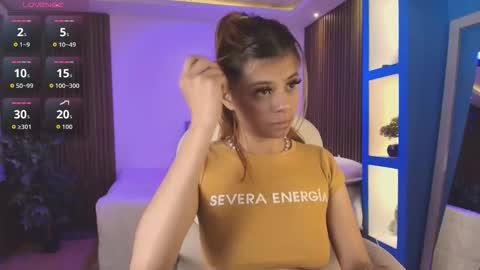 Snapshot of antonellagarcia0 chatting on 11-19-25, 03:28 Antonella online show from 11-19-25, 03:28