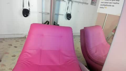 Snapshot of antonellakling_ chatting on 06-17-26, 03:57 ANTONELLA online show from 06-17-26, 03:57