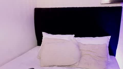 antonellariva_ online show from 02-05-26, 07:51