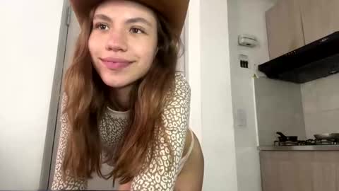 Snapshot of antonellarossii_ chatting on 12-12-24, 05:15 Antonella  online show from 12-12-24, 05:15
