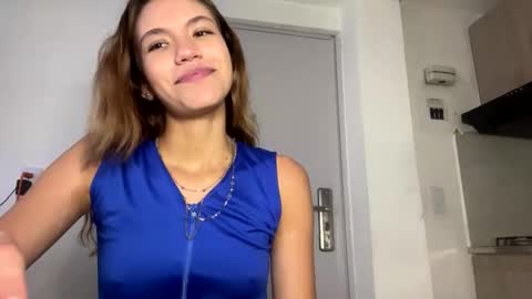Snapshot of antonellarossii_ chatting on 01-04-25, 04:00 Antonella  online show from 01-04-25, 04:00