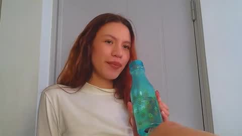Snapshot of antonellarossii_ chatting on 02-20-25, 04:14 Antonella  online show from 02-20-25, 04:14