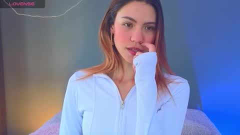 Snapshot of antonellarossii_ chatting on 01-14-26, 01:06 Antonella online show from 01-14-26, 01:06