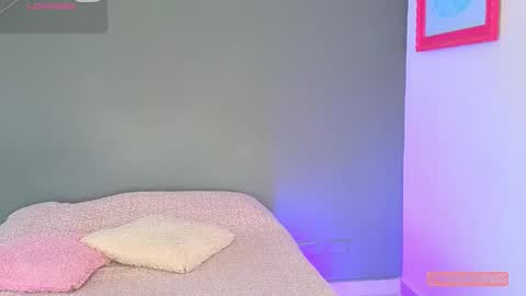 Snapshot of antonellarossii_ chatting on 04-22-26, 01:12 Antonella online show from 04-22-26, 01:12