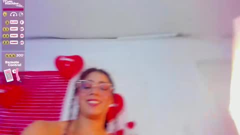 A N T O N E L L E  online show from 02-15-25, 11:47