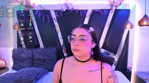 A N T O N E L L E  online show from 02-21-26, 11:33