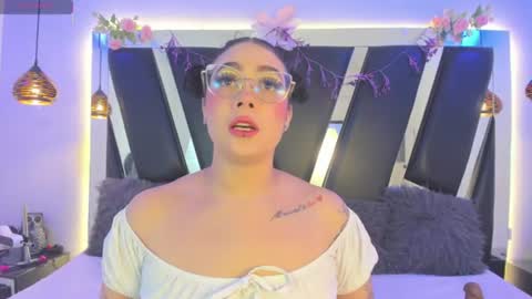 A N T O N E L L E  online show from 07-02-26, 11:16