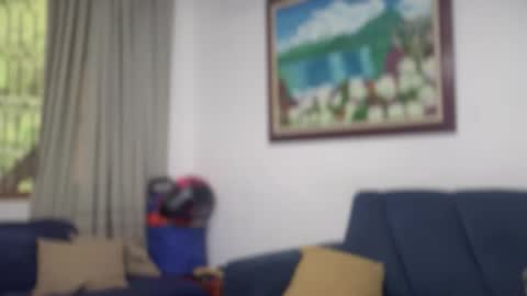 Snapshot of antoniabloom chatting on 11-15-25, 09:43 Antonia online show from 11-15-25, 09:43