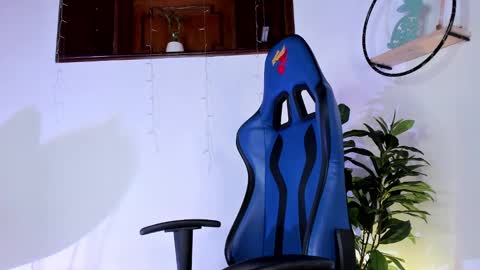 Antonia online show from 01-19-25, 11:21