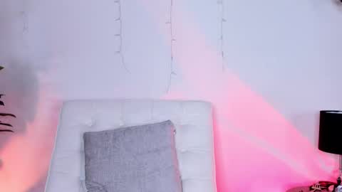 Antonia online show from 03-06-25, 12:32