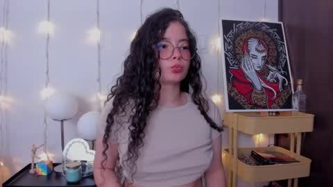 Antonia online show from 02-08-25, 02:47