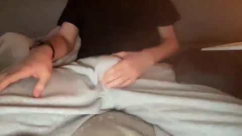 Snapshot of antoniobastt chatting on 02-25-26, 06:17 tonbas online show from 02-25-26, 06:17