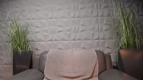 Snapshot of antoniovalentinidiamond chatting on 03-04-25, 11:11 HI My name is Antonio online show from 03-04-25, 11:11