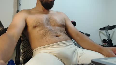 Snapshot of antony_36 chatting on 10-06-25, 10:29 antony online show from 10-06-25, 10:29