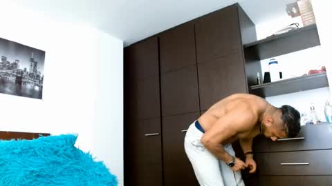 Snapshot of antonydangelo chatting on 12-28-24, 08:47 ANTONY D ANGELO online show from 12-28-24, 08:47