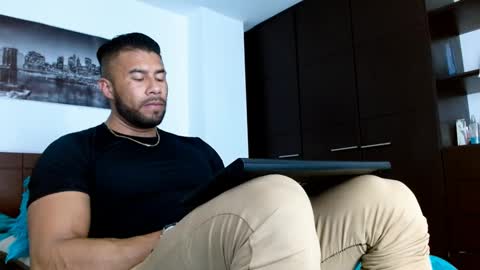 Snapshot of antonydangelo chatting on 01-12-25, 03:17 ANTONY D ANGELO online show from 01-12-25, 03:17