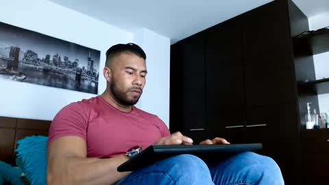 Snapshot of antonydangelo chatting on 01-21-25, 11:55 ANTONY D ANGELO online show from 01-21-25, 11:55