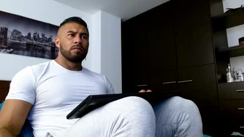 Snapshot of antonydangelo chatting on 01-26-25, 05:34 ANTONY D ANGELO online show from 01-26-25, 05:34