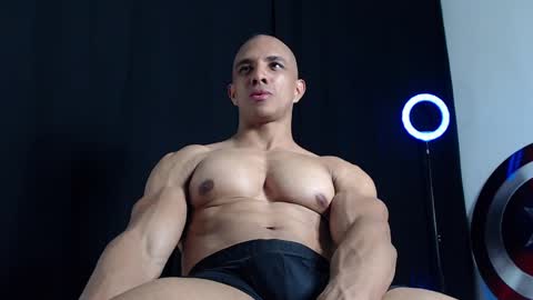 Instagram miguelangel1802  online show from 02-25-25, 04:53