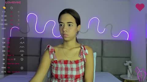 Snapshot of antoonellaa chatting on 11-06-25, 12:17 antoonellaa online show from 11-06-25, 12:17