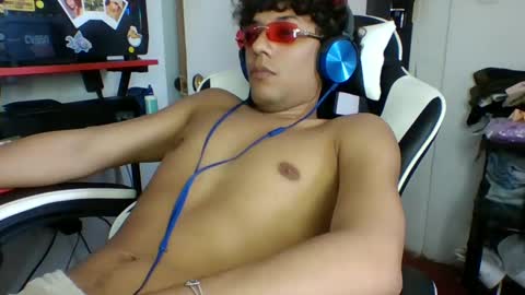 AnuarDHM online show from 11-03-25, 04:30