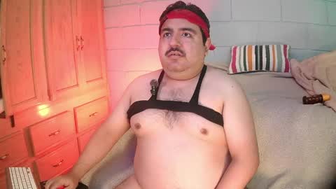 Snapshot of anuarfox chatting on 05-10-26, 12:49 AnuarFox online show from 05-10-26, 12:49