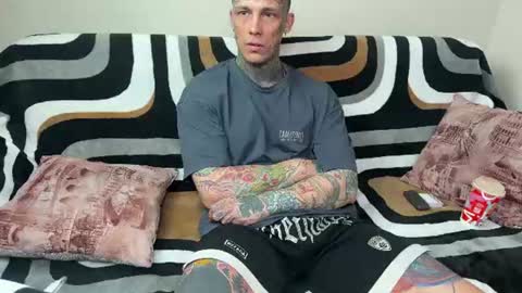 Tom online show from 07-10-26, 08:18
