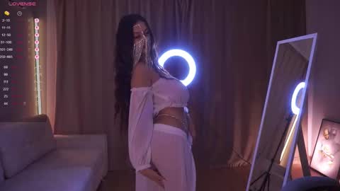 Snapshot of anuricbriny chatting on 10-27-25, 09:30 Sunday - start 0400 PM GMT -4 online show from 10-27-25, 09:30