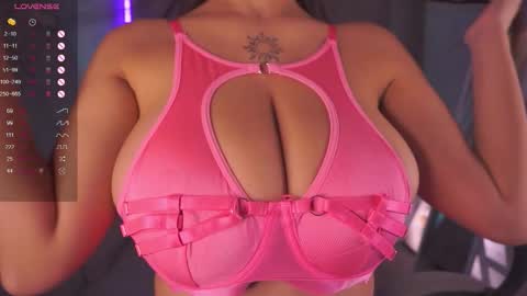 Snapshot of anuricbriny chatting on 11-15-25, 08:49 Sunday - start 0400 PM GMT -4 online show from 11-15-25, 08:49