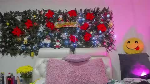 Snapshot of any_mour chatting on 12-21-24, 06:34 any mour online show from 12-21-24, 06:34