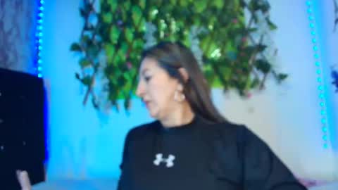 any mour online show from 11-11-25, 04:51