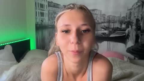 Anya online show from 02-12-26, 06:36