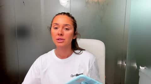 Snapshot of anyarayne chatting on 05-15-26, 08:32 Anya online show from 05-15-26, 08:32