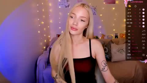 Anya online show from 09-26-25, 02:26