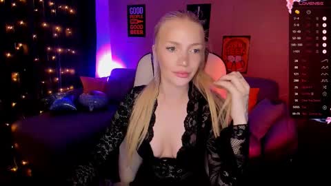 Anya online show from 09-29-25, 01:55