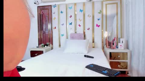 Anyela  online show from 02-26-26, 04:00