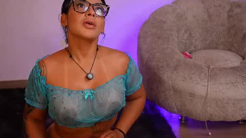 Snapshot of anyiled chatting on 02-04-26, 03:23 Dulce Maria online show from 02-04-26, 03:23