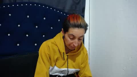 Snapshot of anyu_1306 chatting on 01-10-25, 05:58 anyu online show from 01-10-25, 05:58