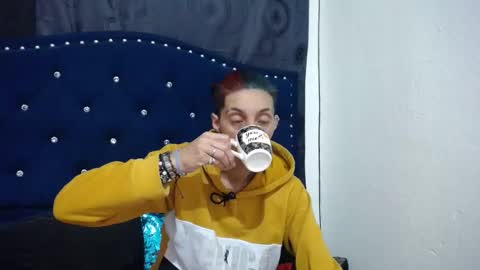 Snapshot of anyu_1306 chatting on 02-17-25, 03:04 anyu online show from 02-17-25, 03:04