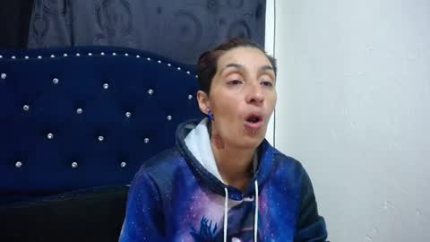 Snapshot of anyu_1306 chatting on 03-09-25, 03:01 anyu online show from 03-09-25, 03:01