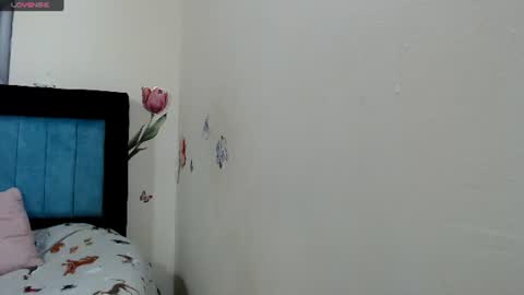 anyxs01 online show from 07-29-26, 12:03