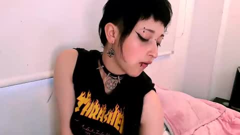 Snapshot of aoi_dandelion chatting on 12-01-24, 10:10 aoi_dandelion online show from 12-01-24, 10:10